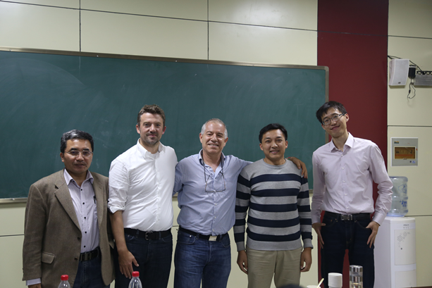 David Fortus教授和Knut Neumann教授来av中文
访问交流XG885